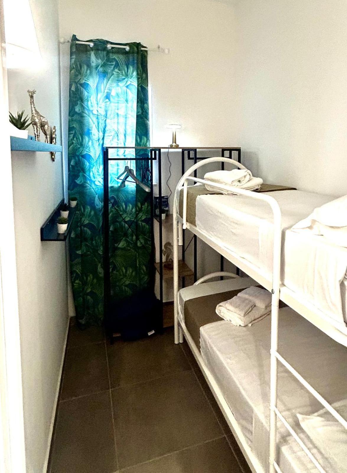 Fly Zone Naples Bed and Breakfast Kamer foto
